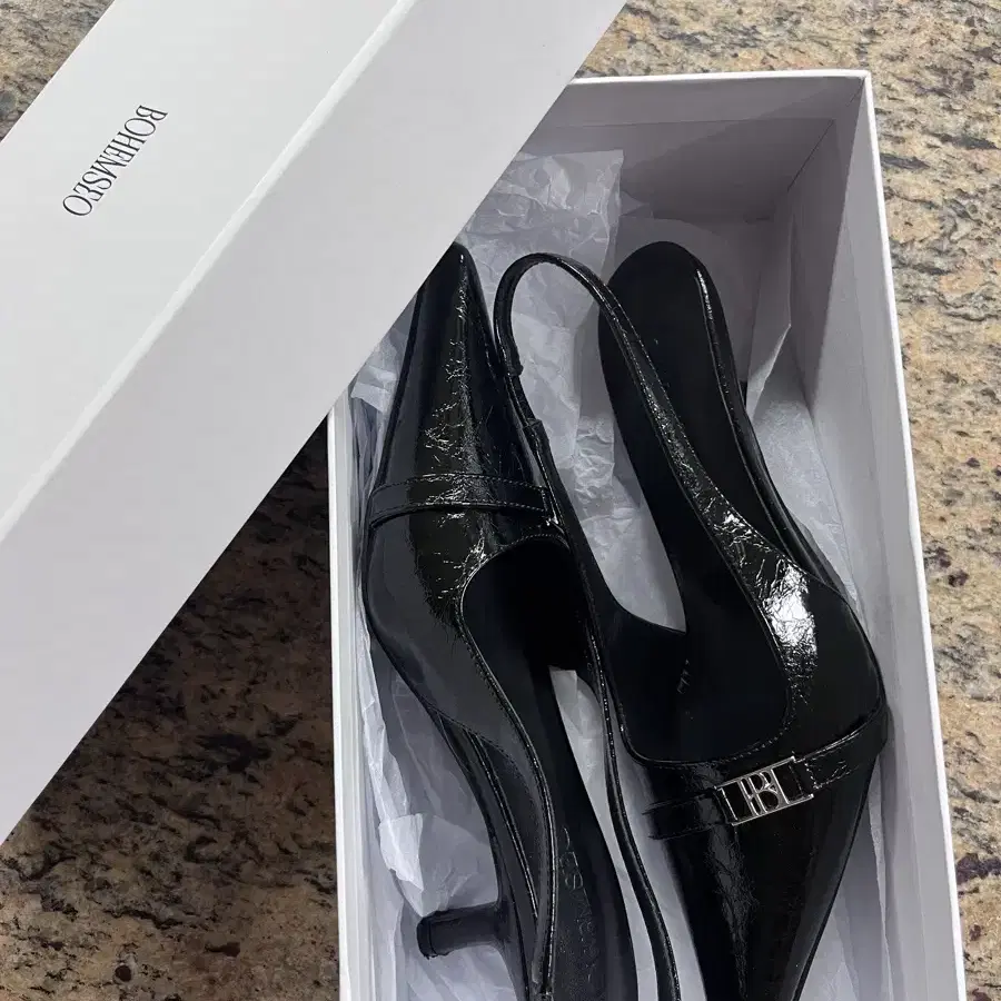★BOHEMIAN SEOUL★BOHEMSEO SLEEK LEATHER BELTED SLINGBACK BOHEMIAN SEOUL】BOHEMSEO SLEEK LEATHER BELTED SLINGBACK