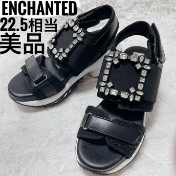 ENCHANTED 블랙 비쥬 버클 샌들 22.5 상당 통굽
