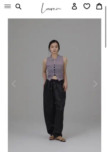 로렌 앞쪽 버튼 니트 톱
