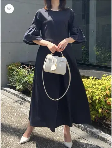 메종 에 쉘 사다리 레이스 슬리브 드레스