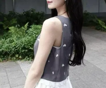 bibiy Tops 아메리 플라워님
