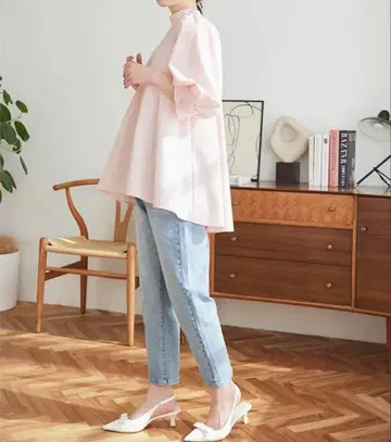 주름이 잘 생기지 않는 퍼프 슬리브 A 라인 블라우스