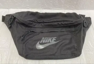 NIKE 나이키 테크 힙 팩 10L 새상품급 블랙 무료배송 익명 배송