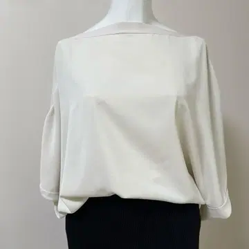 멜로즈 liesse 보트넥 부드러운 탑 블라우스