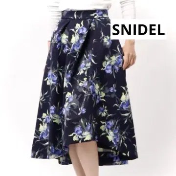 SNIDEL 플라워 프린트 플레어 스커트 플라워 무늬 네이비 블랙 검정