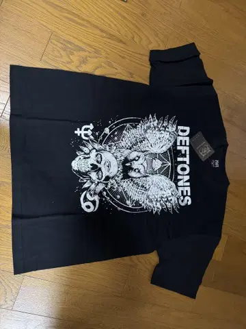 DEFTONES 티셔츠 블랙 스컬 디자인