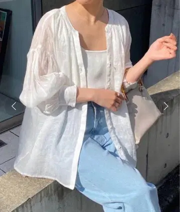 콜라주 개럴개런트 라미 2WAY 시어 블라우스