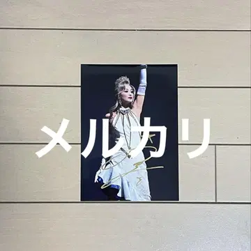 타카츠카 성조 마이쿠 히토미 사인 무대 사진
