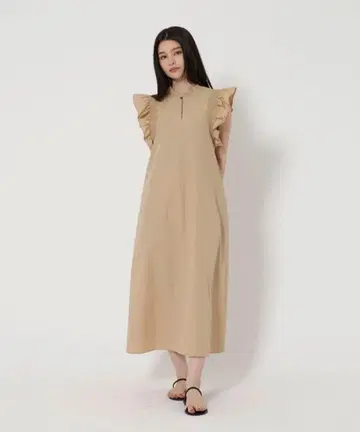 프릴 소매 베이지 맥시 원피스