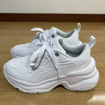푸마 우먼 시리아 웨지 스니커즈 24cm