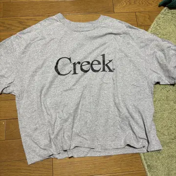Creek 로고 프린트 티셔츠 그레이