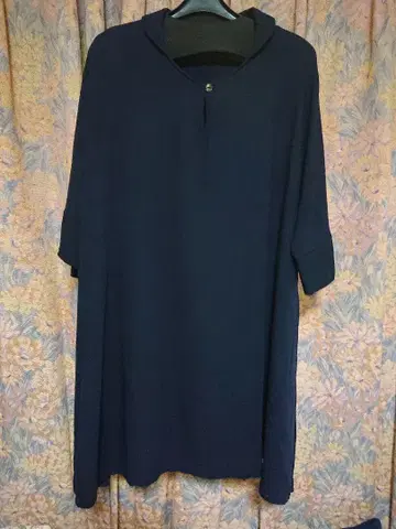 CURASTYLE 프리 사이즈 반소매 튜닉 네이비 컬러