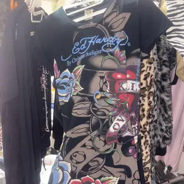 Ed Hardy 반팔 티셔츠 스컬과 장미
