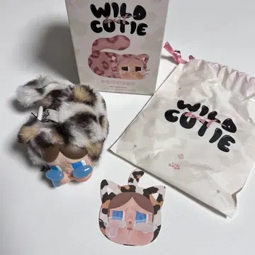 팝 마트 크라이베이비 와일드 하지만 귀여운 빈티지