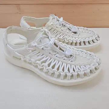 킨 우먼 유니크 샌들 화이트 23.5cm