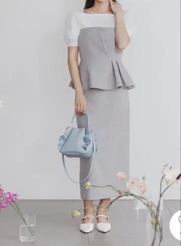 셀포드 원 핸들 프릴 백 블루