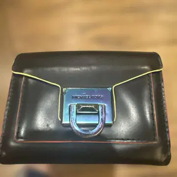 마이클코어스 접이식 지갑