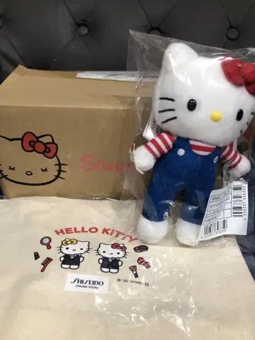 헬로키티 전 오버롤 키티 & 시세이도 콜라보 토트백 세트 & 상자