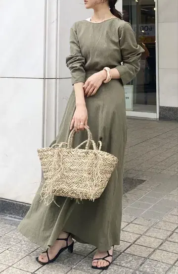 ungrid 백 리본 플레어 원피스