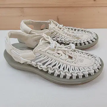 킨 우먼 유니크 화이트/콘스톡 24.5cm