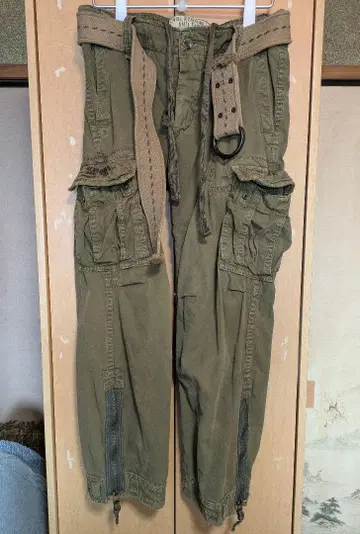 아베크롬비&피치 벨트 카고 팬츠