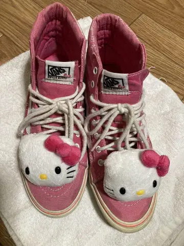Vans 헬로키티 핑크 하이컷 스니커즈 US7.5(25.5cm)