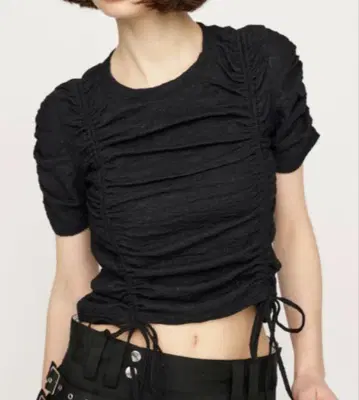 SLY SHIRRING CUT TOPS 셔링 컷 상의