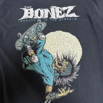 THE BONEZ 더 본즈 티셔츠