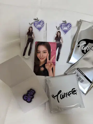 TWICE 팝업 사나 4종 세트