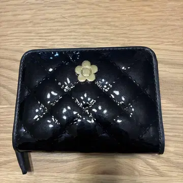마리콴트 지갑 새상품