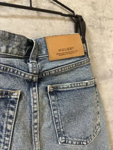 MOUSSY MVS FLARE 22인치