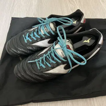 Mizuno 모레리아 II JAPAN 축구화 26.5