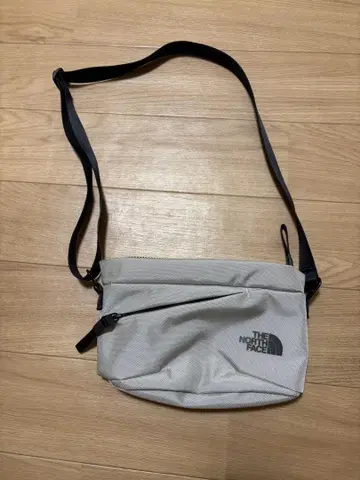 THE NORTH FACE 숄더백 그레이