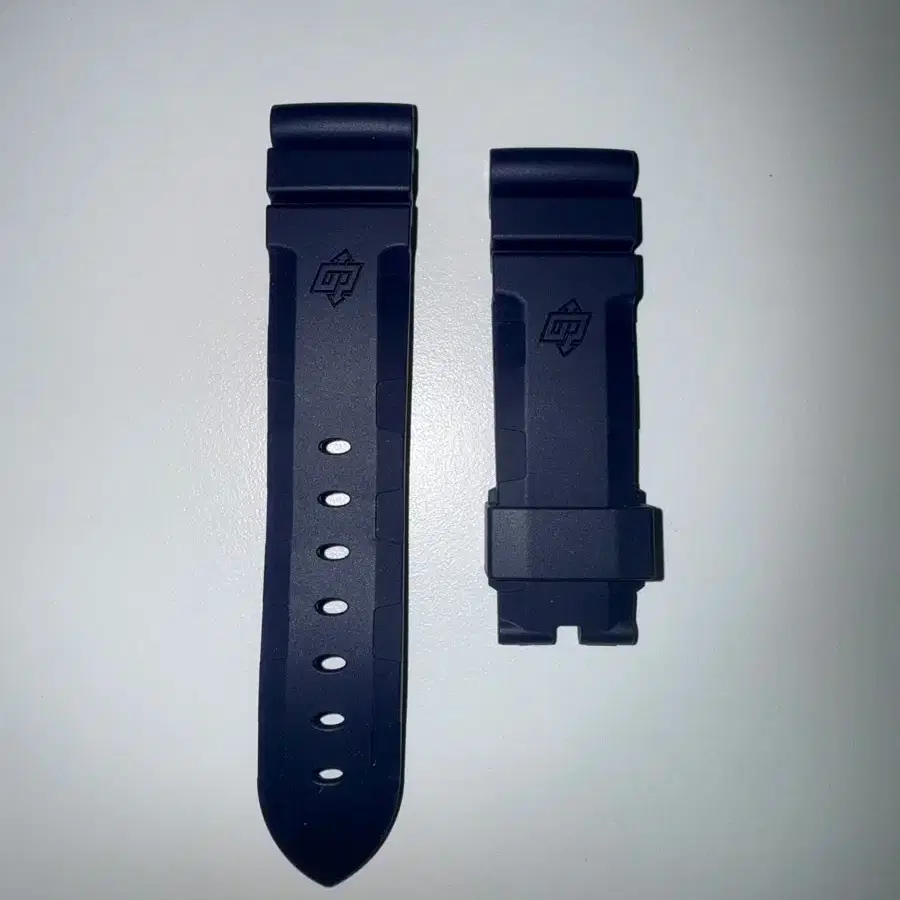 PANERAI 파네라이 Genuine Panerai 22-20 Navy Rubber Strap