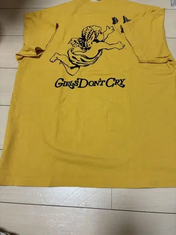 Girls Don't Cry OTSUMO PLAZA Angel 티셔츠
