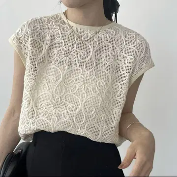 CAPRICIEUX LE'MAGE YENN 이엔 코드 레이스 블라우스