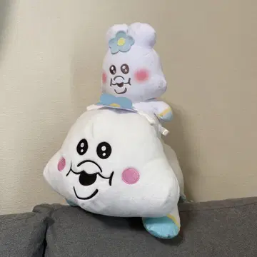 밋밋한 봉제 인형