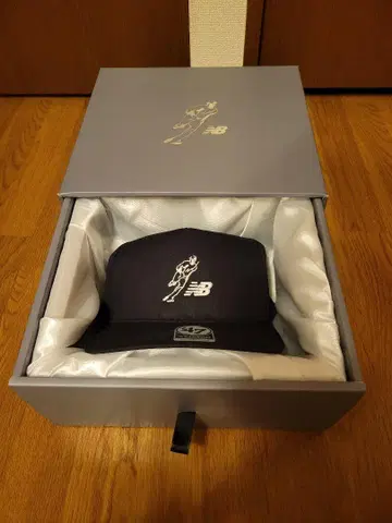뉴발란스 오타니 모델 블랙
