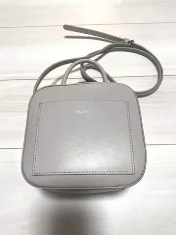 YAHKI 스퀘어 숄더백