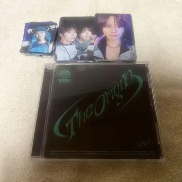 CD + 트레이딩 카드