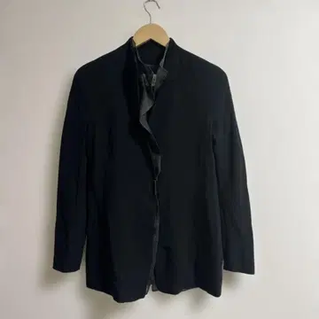 장 프랑코 페레 자켓, 이탈리아제