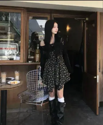 언밸런스 헴 플라워 미니 원피스