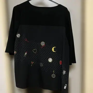 시선당 토모 컬렉션 블랙 오분 소매 튜닉