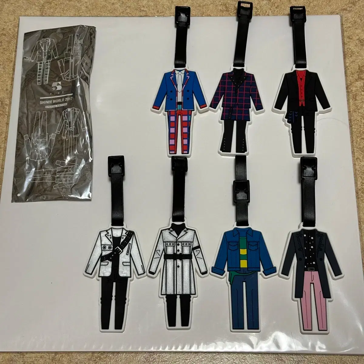 Shinee Japan Goods Luggage Tag on Bunjang Global Site.