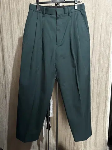 stein EX 와이드 테이퍼드 트라우저 그린