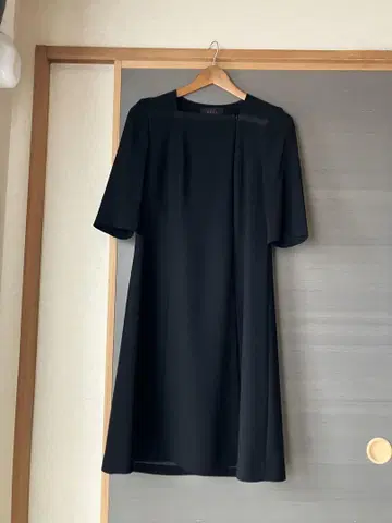 REVE 블랙 원피스 9호