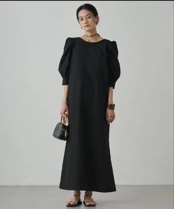 미사용 새상품 Loungedress 퍼프 u 넥 원피스 택 포함