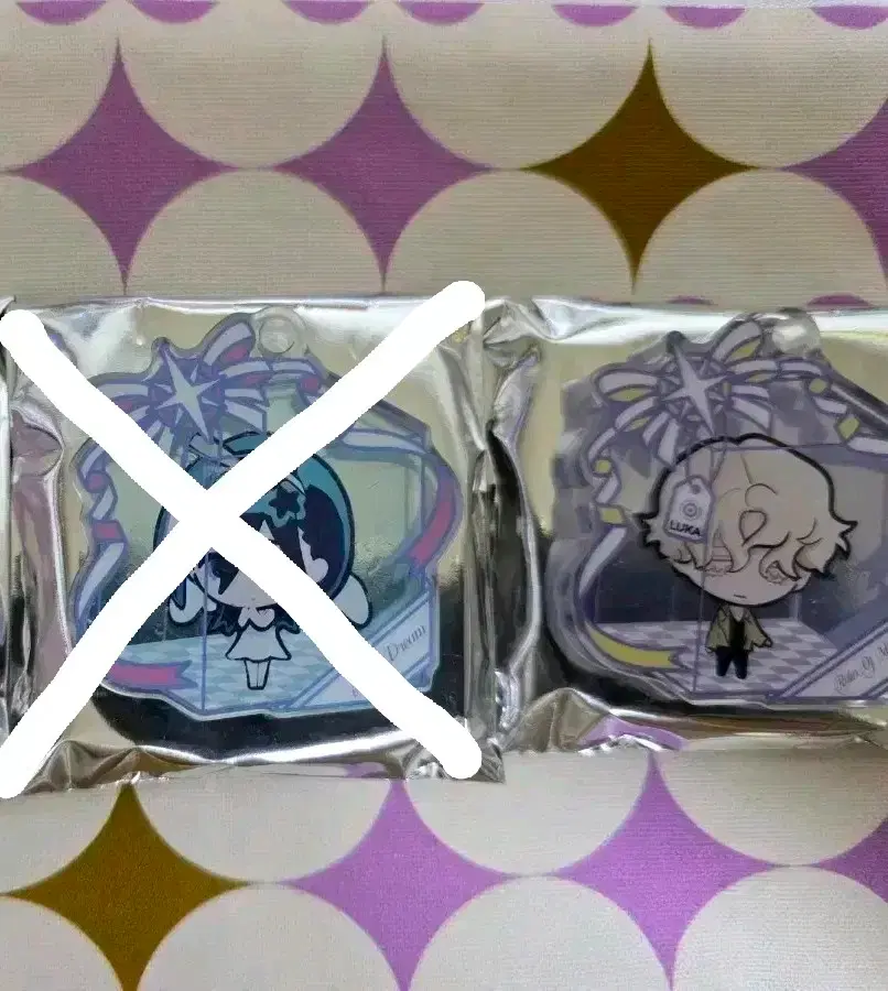 Ace-ste Lewka New Year Season Stained Glass Acrylic Key Holder Gift Vahn