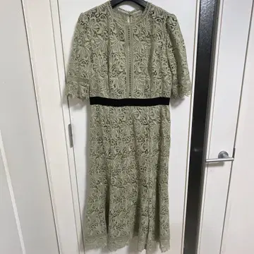CELFORD 믹스 플라워 레이스 원피스