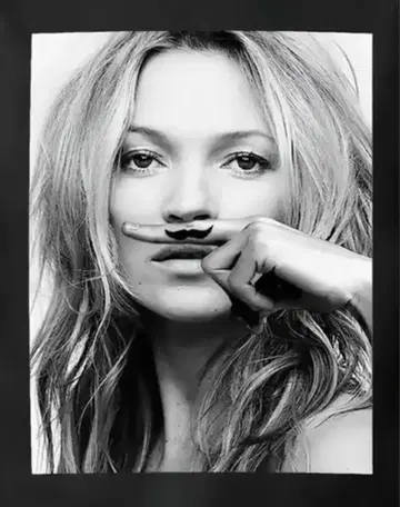 케이트 모스 티셔츠 Kate moss 패션 모델 디바 패러디